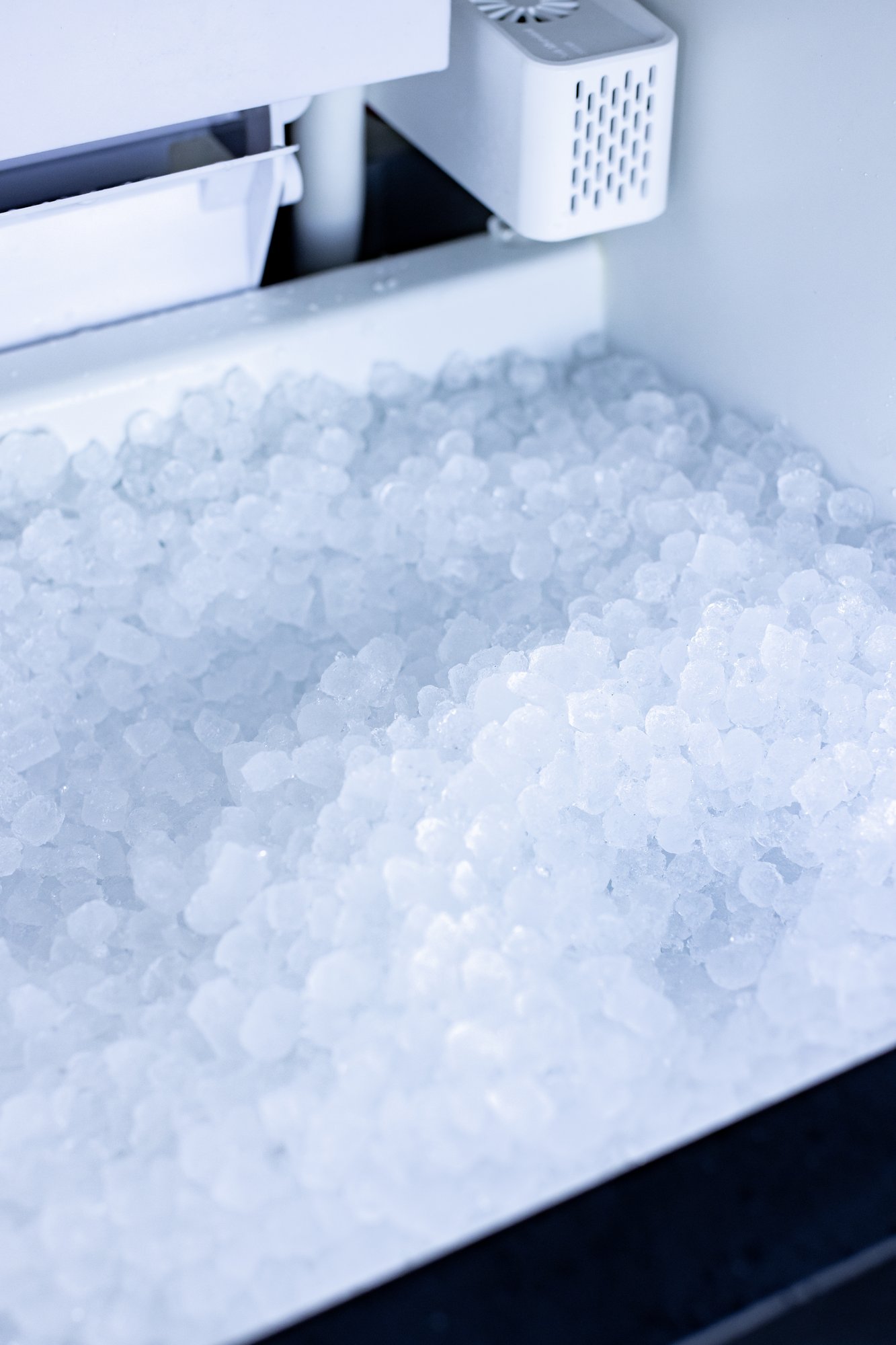 TrueFlame 15" Outdoor Ice Maker - Gravity Drain