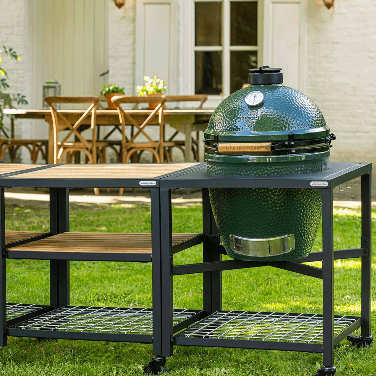 Big Green Egg Large Kamado Grill - Egg In The Box
