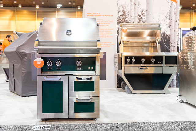 Hestan 30" Built-In Grill 1 Trellis Burners 1 Sear Burn Rotisser