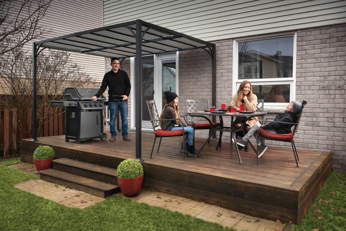 Freestyle 425 LP Gas Grill with Range Side Burner, Graphite Grey