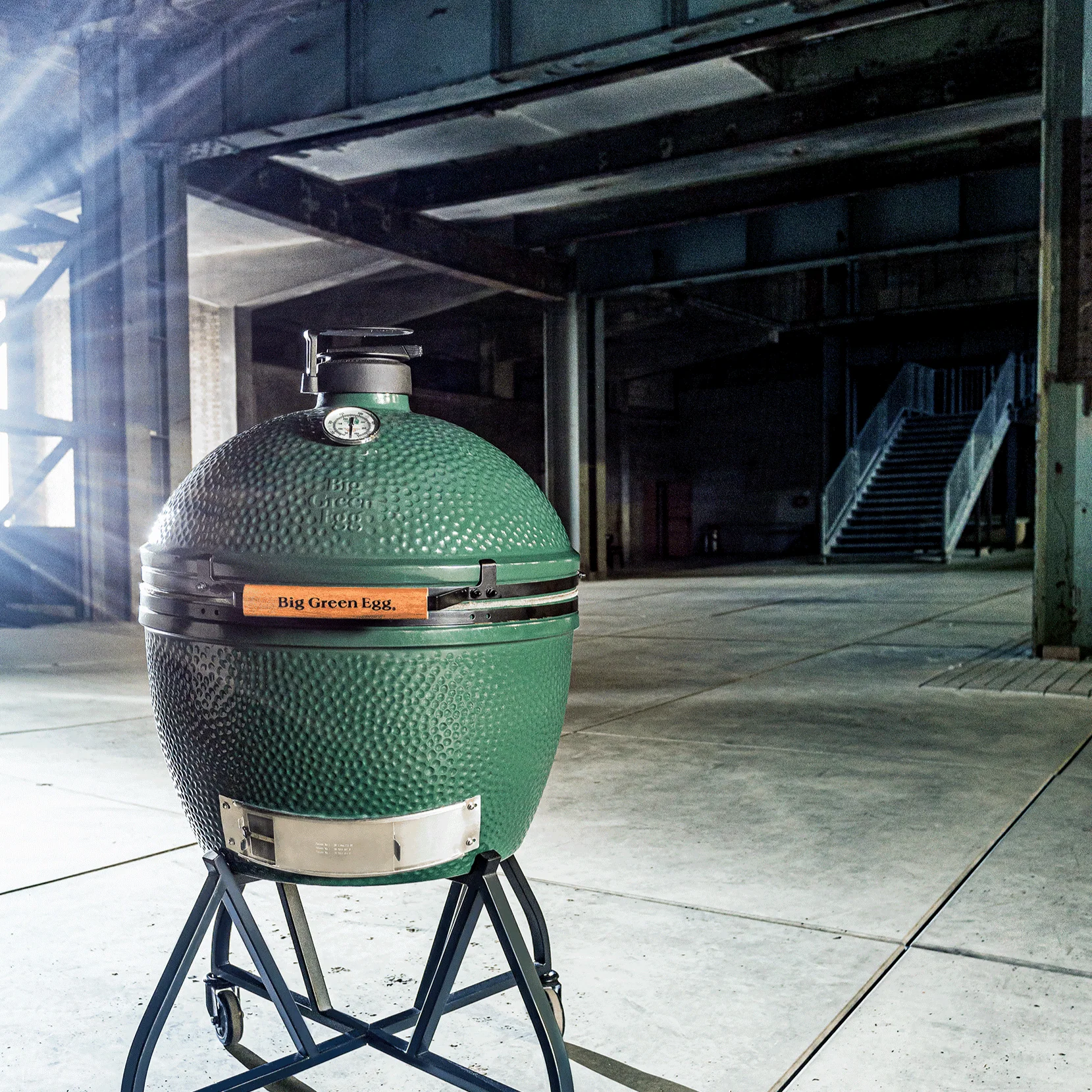 Big Green Egg Xl Big Green Egg In An Integgrated Nest+Handler Package