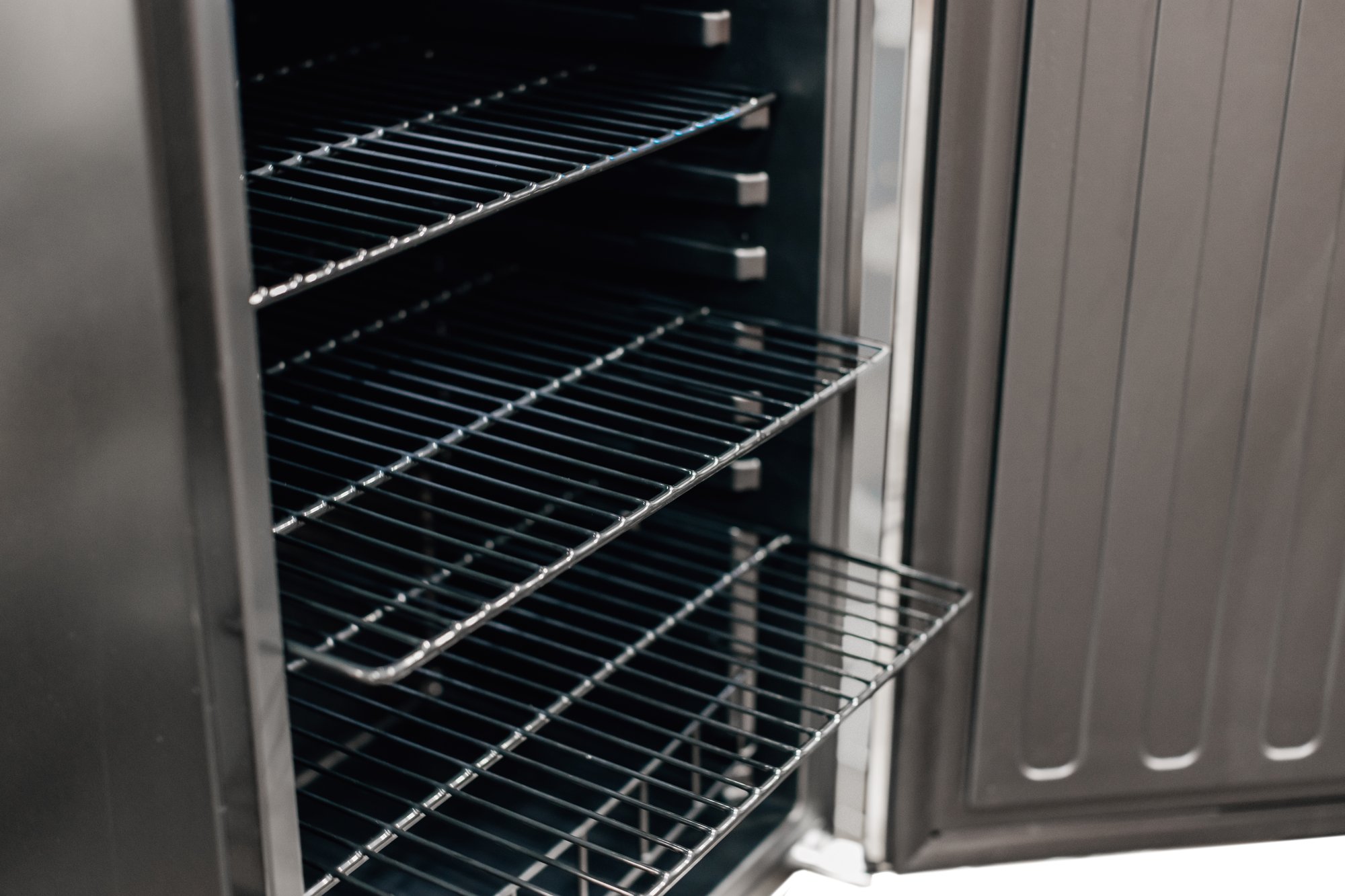 TrueFlame 22" Outdoor Refrigerator - Solid Door Single