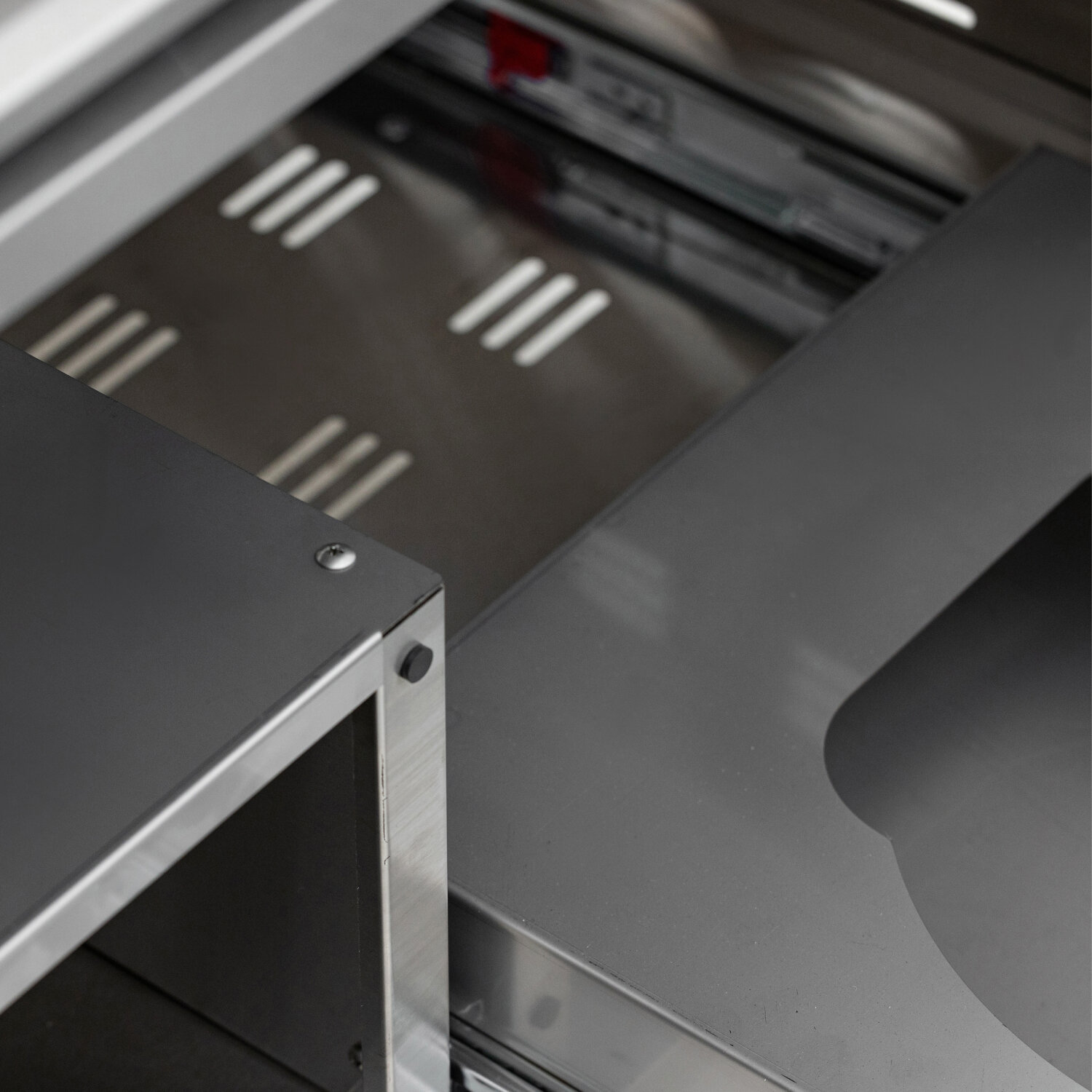 Blaze LTE PRO 4-Burner Gas Grill Cart​